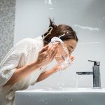 Urutan Skincare Dengan Teknik Double Cleansing