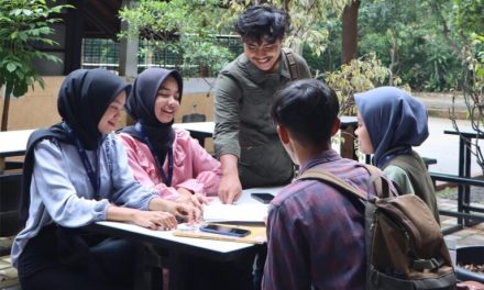 Fenomena Sekolah Favorit Dan Persaingan Ketat Orang Tua Murid