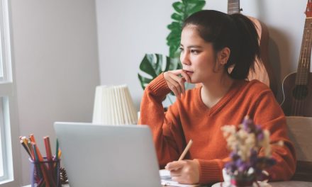 Tips Sukses Menjadi Freelancer Profesional Di Era Modern