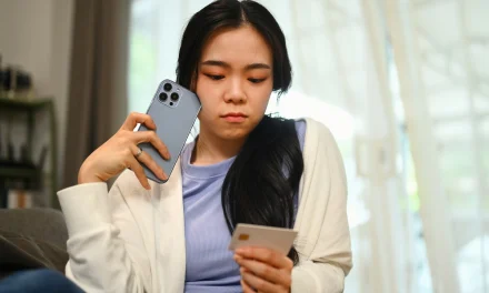Cara Cerdas Menggunakan Media Sosial Tanpa Terjebak FOMO