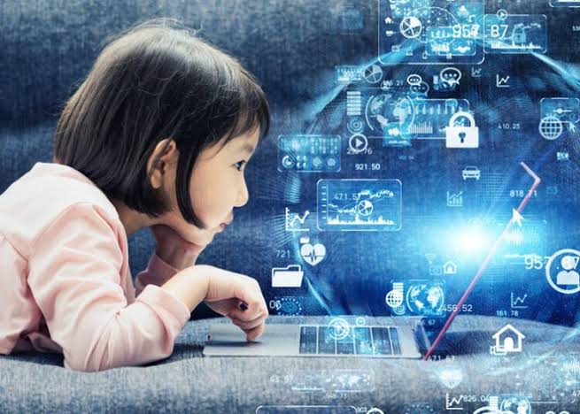 Pendidikan Era Digital: Tantangan Dan Peluang Generasi Muda
